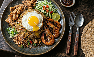 Le « nasi goreng », plat national